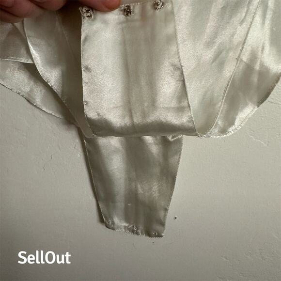 Victoria's Secret Ivory Lace Satin Teddy Bodysuit Size M Vintage - Picture 3 of 4